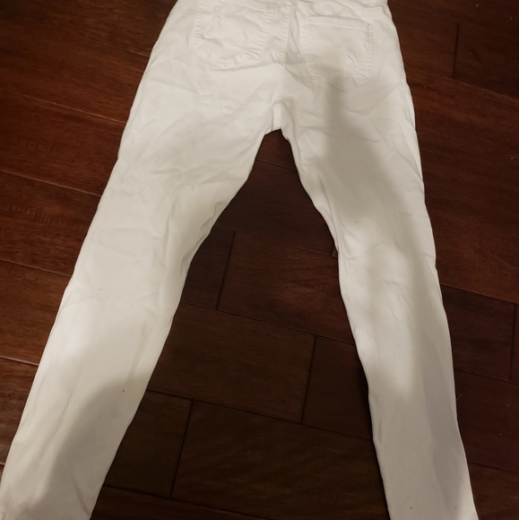 White Preowned Ripped Jeans - Picture 2 of 5
